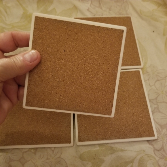 Set of 4 absorbant stone coasters, pineapple design - Picture 6 of 7